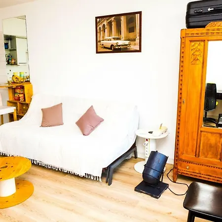 Apartment Nice And Typical Flat#paris Gambetta